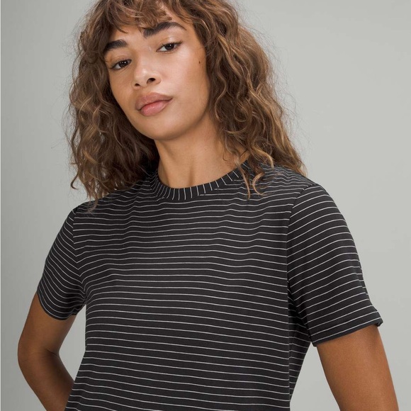 🍋 LULULEMON Black Striped Love Crew Short Sleeve Shirt Size 14 - Picture 7 of 15